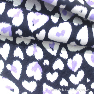 Modernes Herz Herz gedruckt 100% Baumwolle gestrickt Babybekleidung Stoff für Pyjamas
